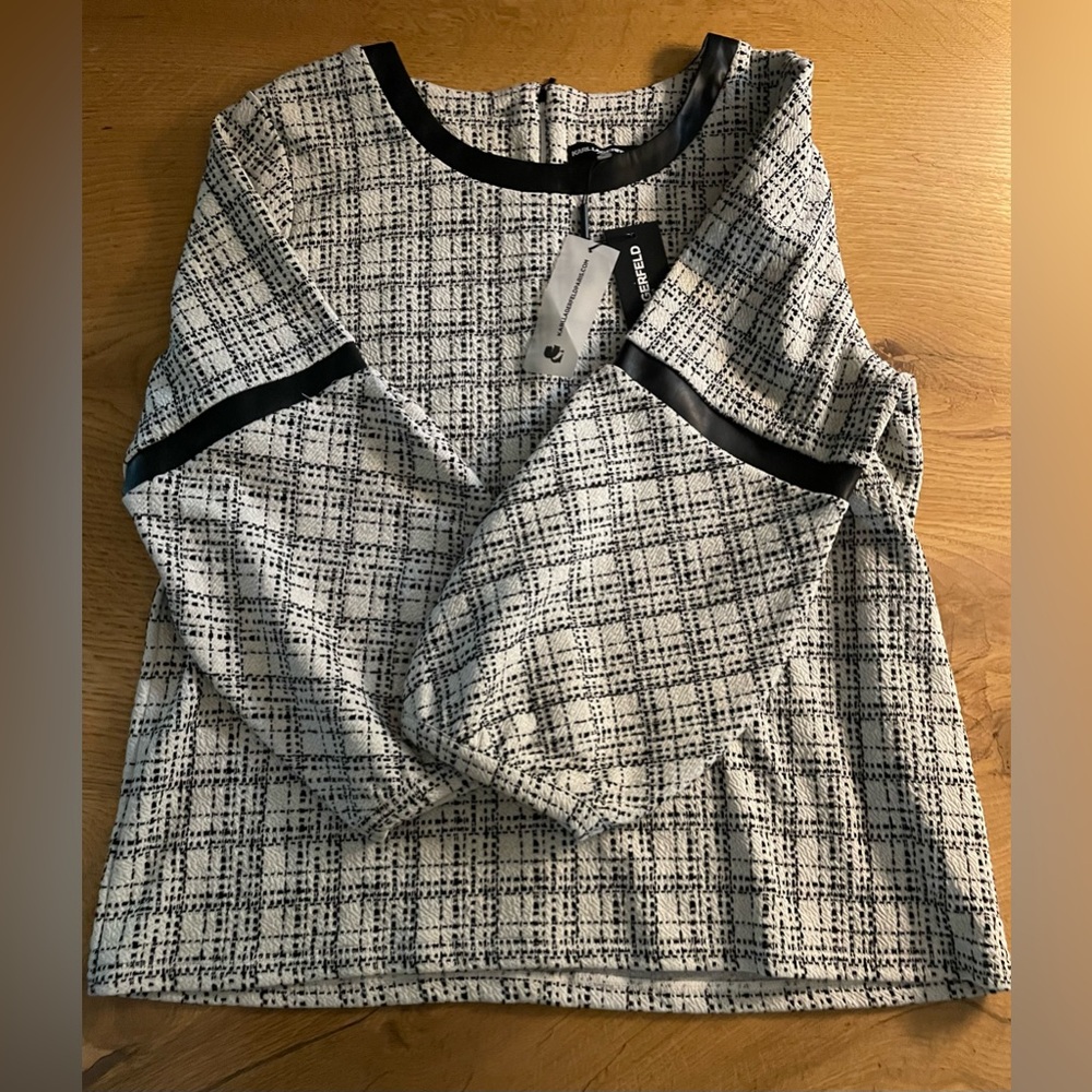 Karl Lagerfeld black/white, faux leather trim Top NWT, women’s L